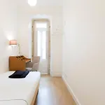 Apartment Quiet And Cosy Penha De Franca Lisbon