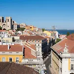 Quiet And Cosy Penha De Franca Apartment Lisbon
