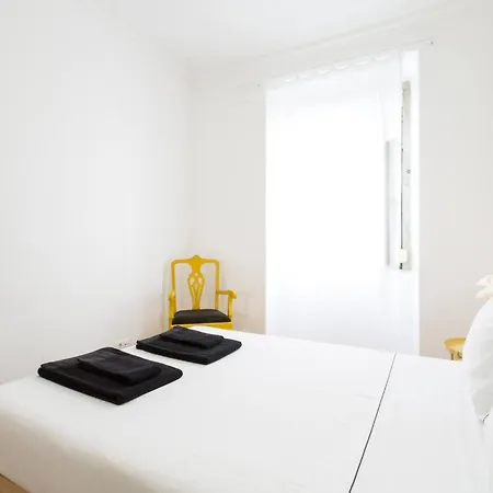 Quiet And Cosy Penha De Franca Apartment Lisbon