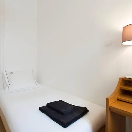 Daire Quiet And Cosy Penha De Franca
