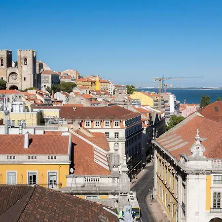 Quiet And Cosy Penha De Franca Апартаменти Лісабон